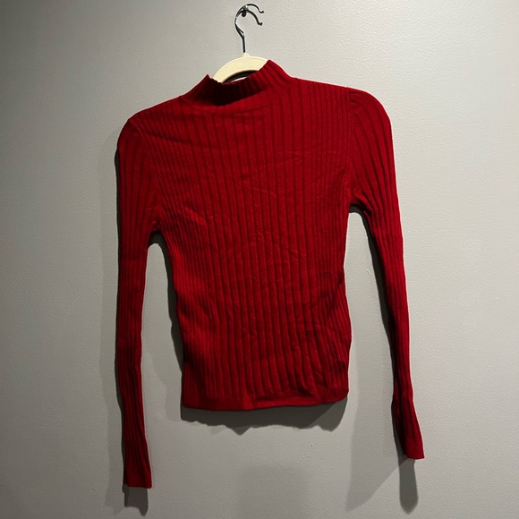 Forever21 turtleneck top - Picture 1 of 2